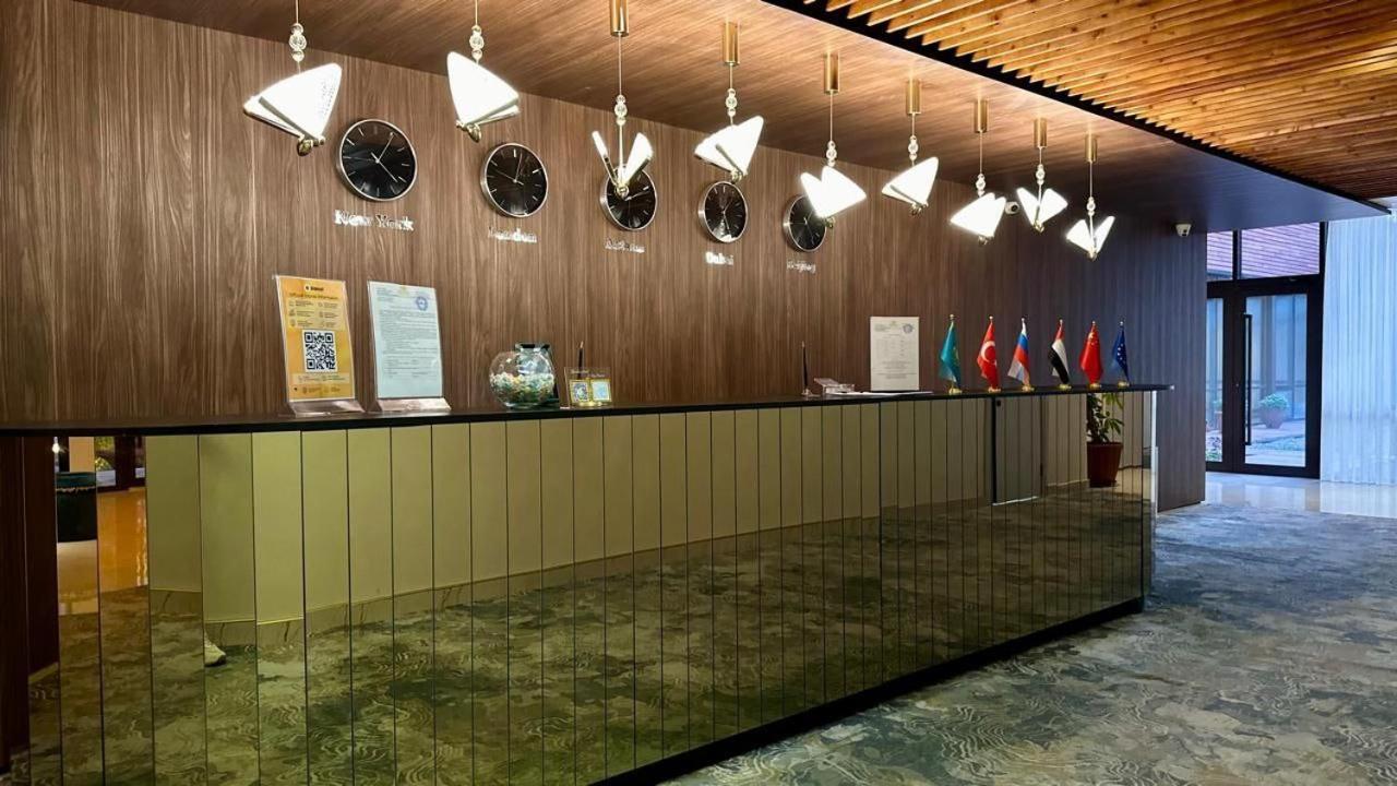 Barhat Hotel & Spa Taraz Bagian luar foto