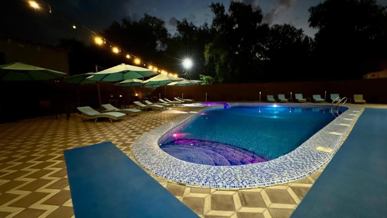 Barhat Hotel & Spa Taraz Bagian luar foto