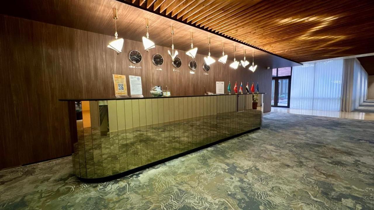 Barhat Hotel & Spa Taraz Bagian luar foto