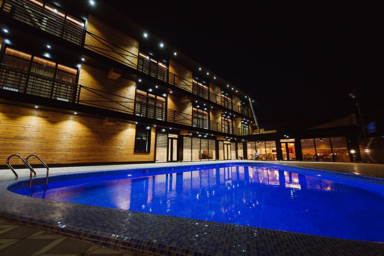 Barhat Hotel & Spa Taraz Bagian luar foto