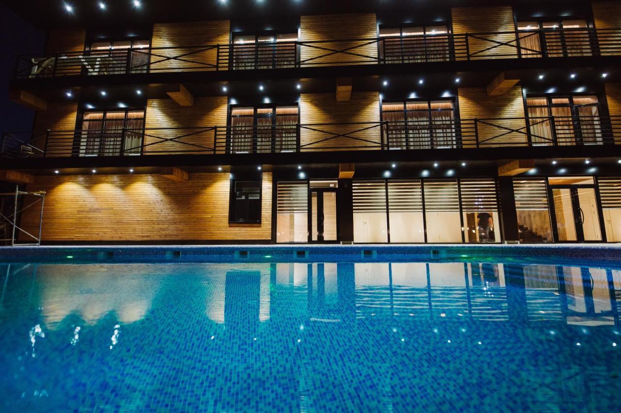 Barhat Hotel & Spa Taraz Bagian luar foto