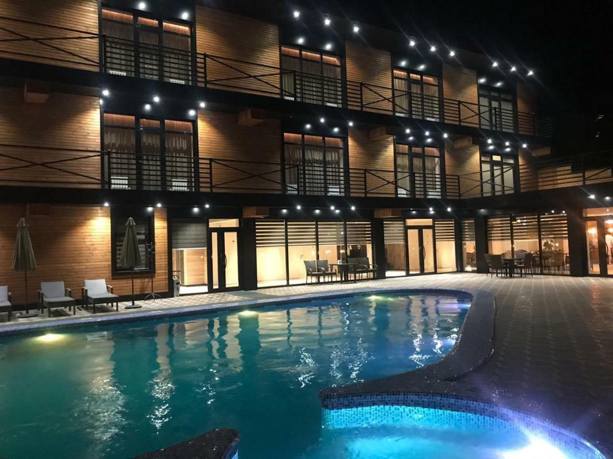 Barhat Hotel & Spa Taraz Bagian luar foto